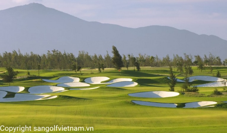 Sân Golf Montgomerie Links Đà Nẵng Việt Nam