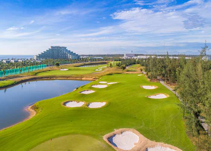 Sân Golf Vinpearl Nam Hội An là tổ hợp golf nghỉ dưỡng 5 sao