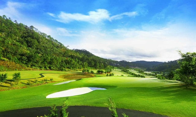 Sam Tuyền Lâm Golf & Resorts