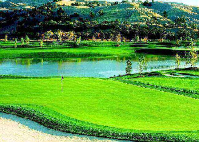 sân golf ở bình phước