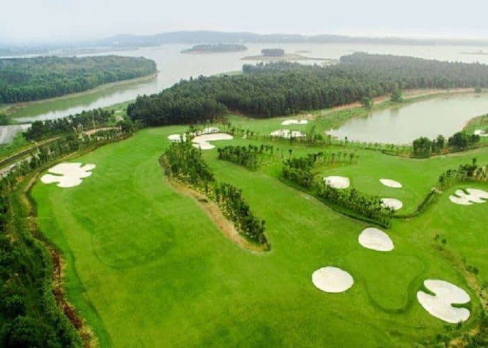 Sân tập golf ở Lai Châu