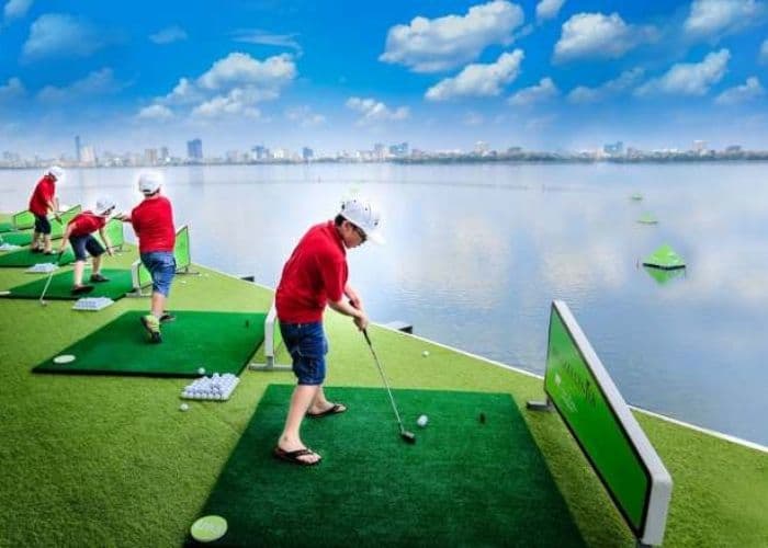 Sân tập golf ở Hà Nội