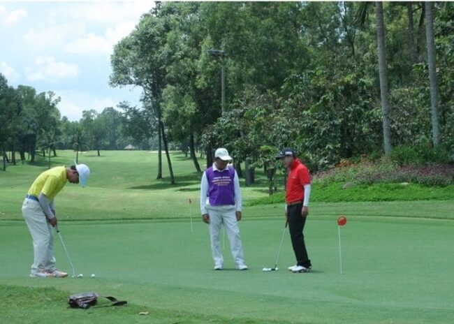 sân tập golf Rạch Chiếc