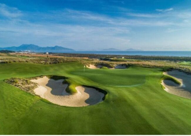 sân golf KN Links Cam Ranh