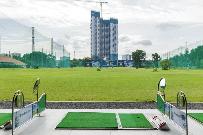 Sông Bé Golf Resort với hệ thống sân tập thoáng mát