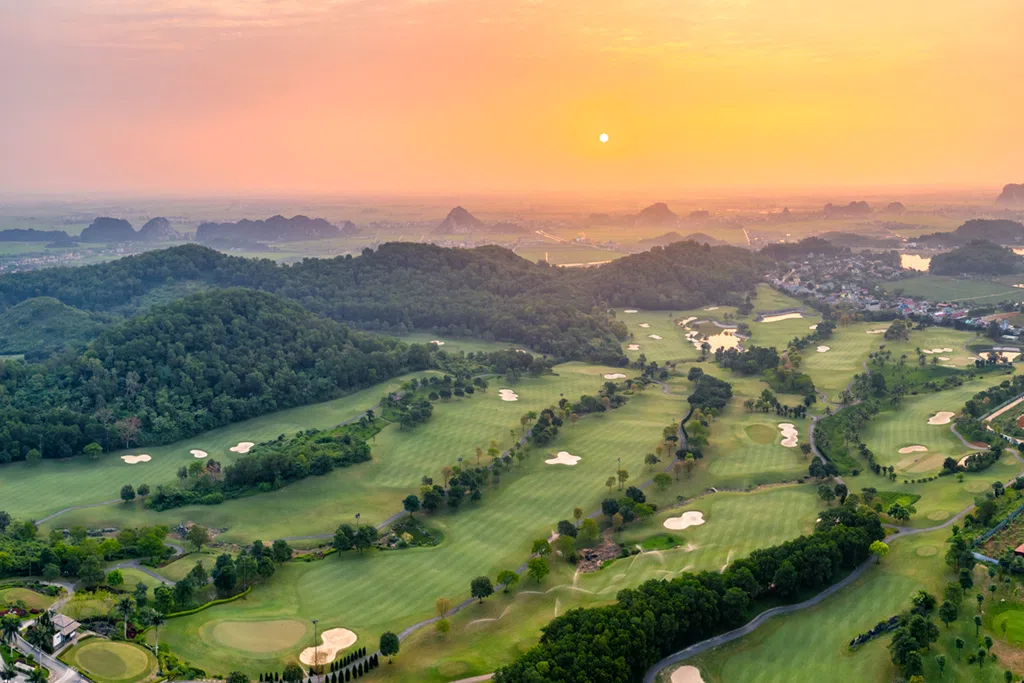 Hình Ảnh Kings Sân Golf Hoàng Gia - Sân Golf Yên Thắng - Royal Golf Ninh Binh (3)