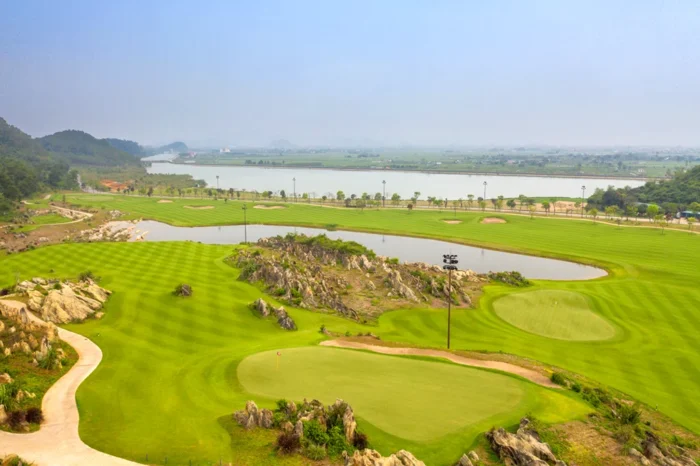 Hình ảnh sân Queen sân golf Hoàng Gia Hình ảnh sân Queen sân golf Hoàng Gia