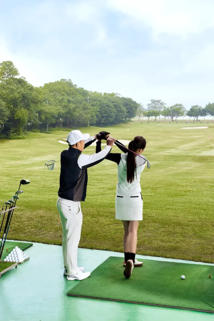 Hình ảnh Thảm tập sân golf Hoàng Gia Hình ảnh Thảm tập sân golf Hoàng Gia