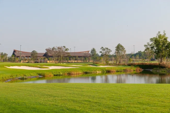 Sân golf Vũng Bầu Phú Quốc