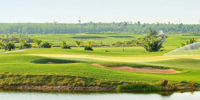 Green sân golf Royal Long An