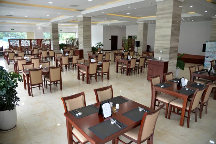 Nhà hàng Hòa Bình sân golf Hilltop Valley Golf Club Nhà hàng Hòa Bình sân golf Hilltop Valley Golf Club