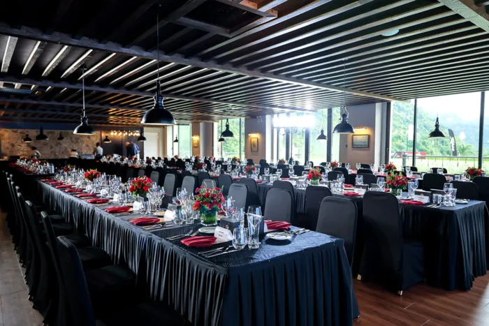 Hình ảnh nhà hàng tại Sân Phoenix Golf Hình ảnh nhà hàng tại Sân Phoenix Golf